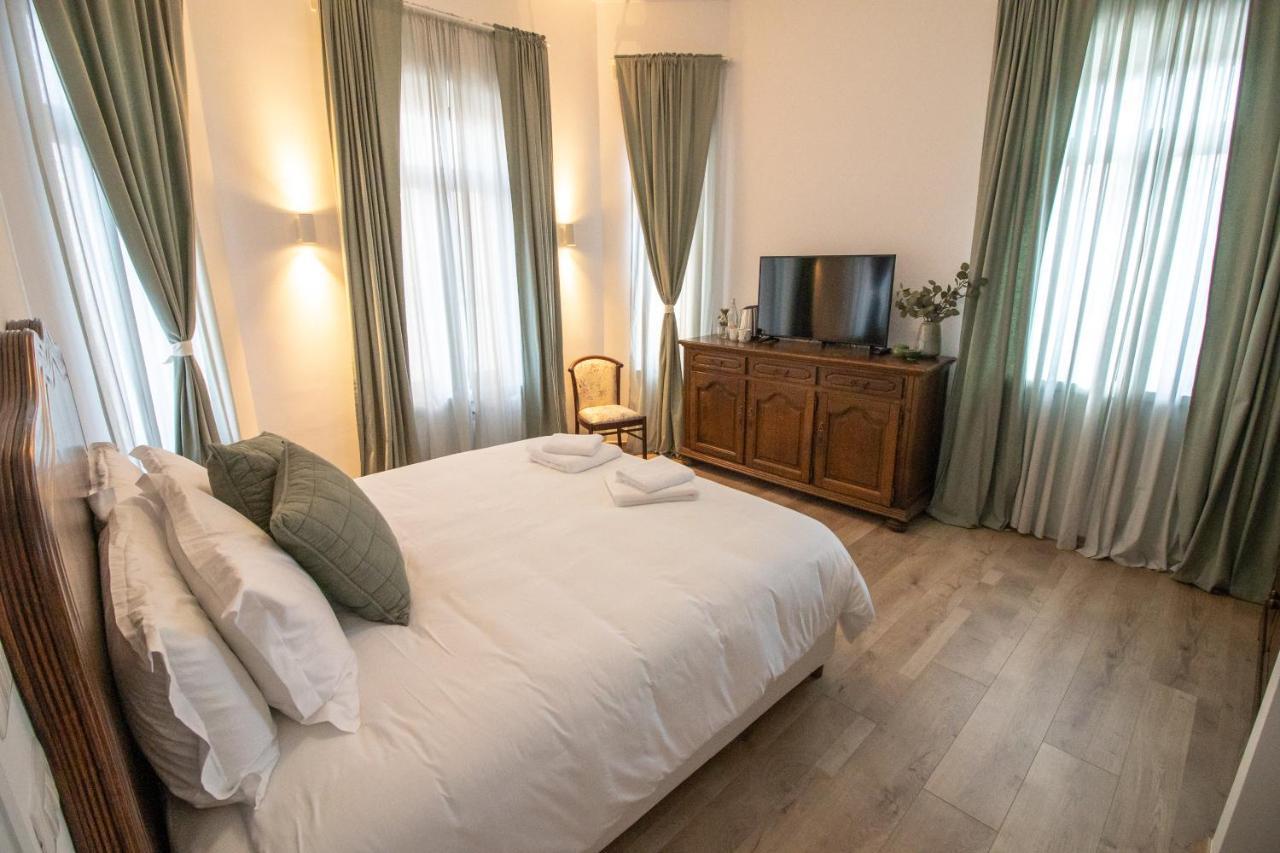 Seven Cafe & Hotel Pogradec Exterior foto